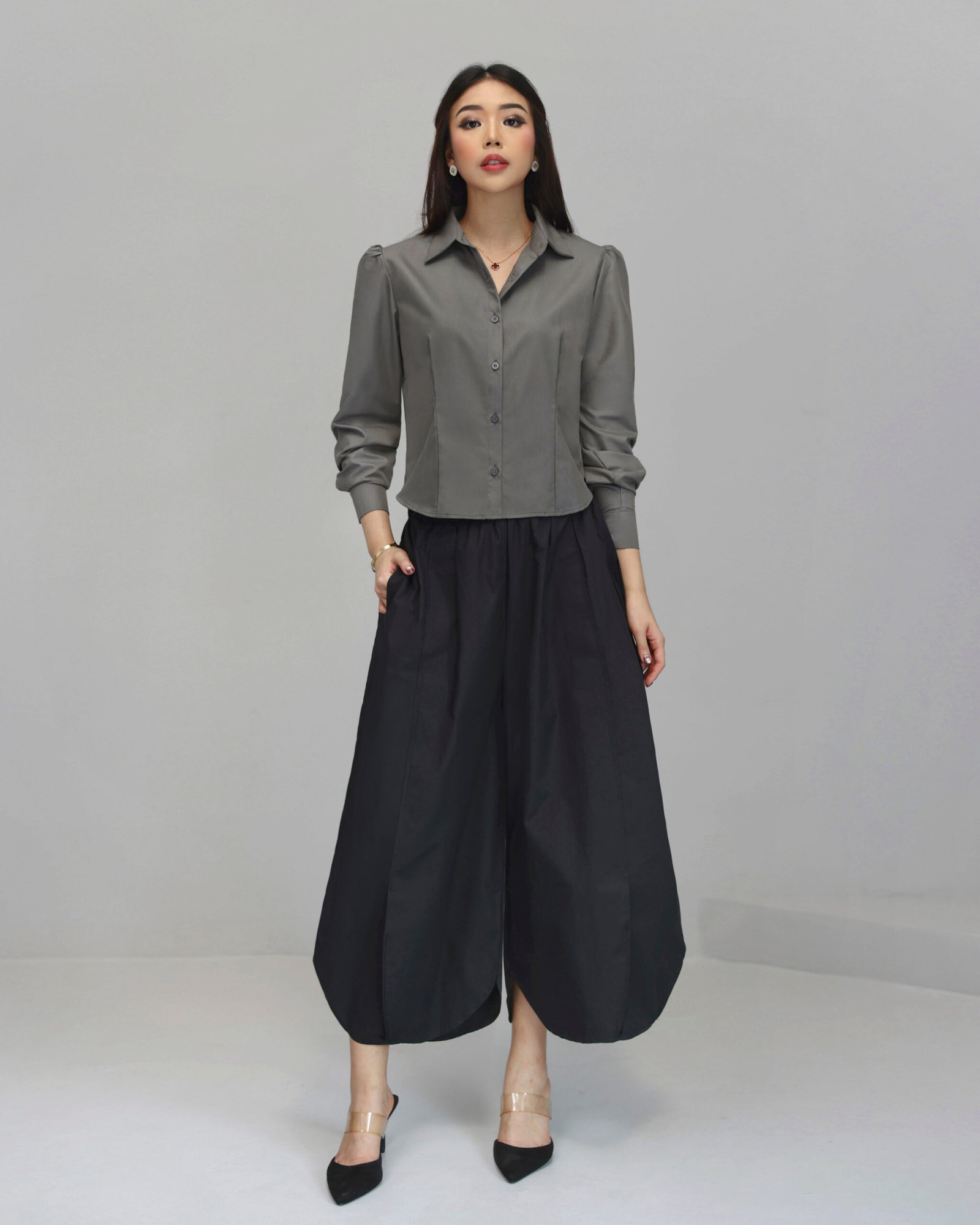 Manhattan Short Styled Shirt - Gambar 8