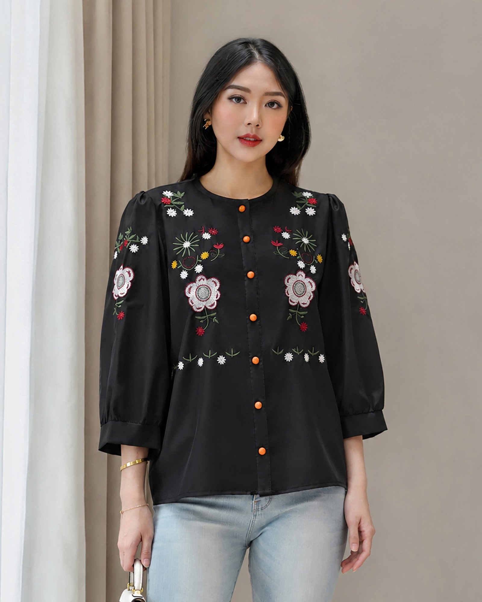 Stella Embroidery Top - Gambar 19