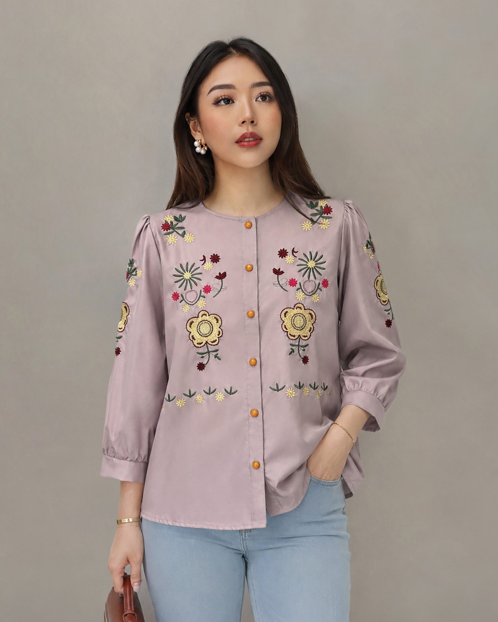 Stella Embroidery Top - Gambar 18
