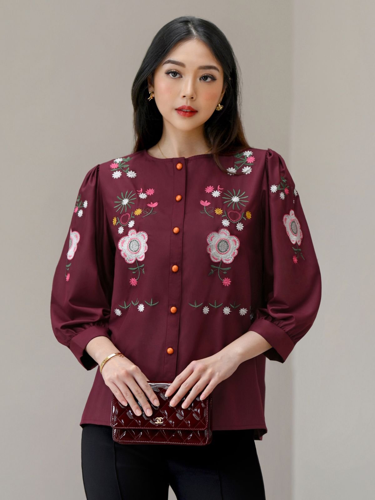 Stella Embroidery Top - Gambar 5