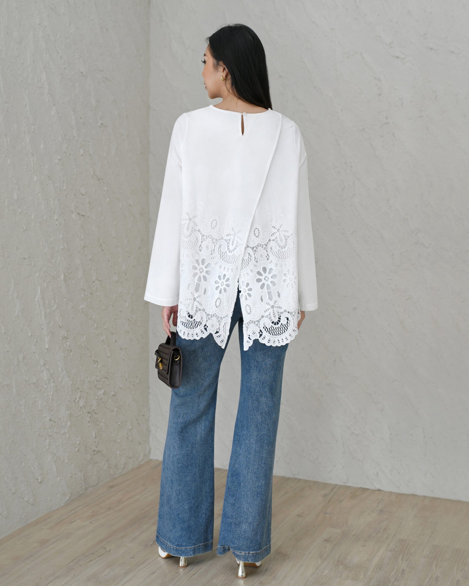 Solange Luxury Embroidery Top - Gambar 7