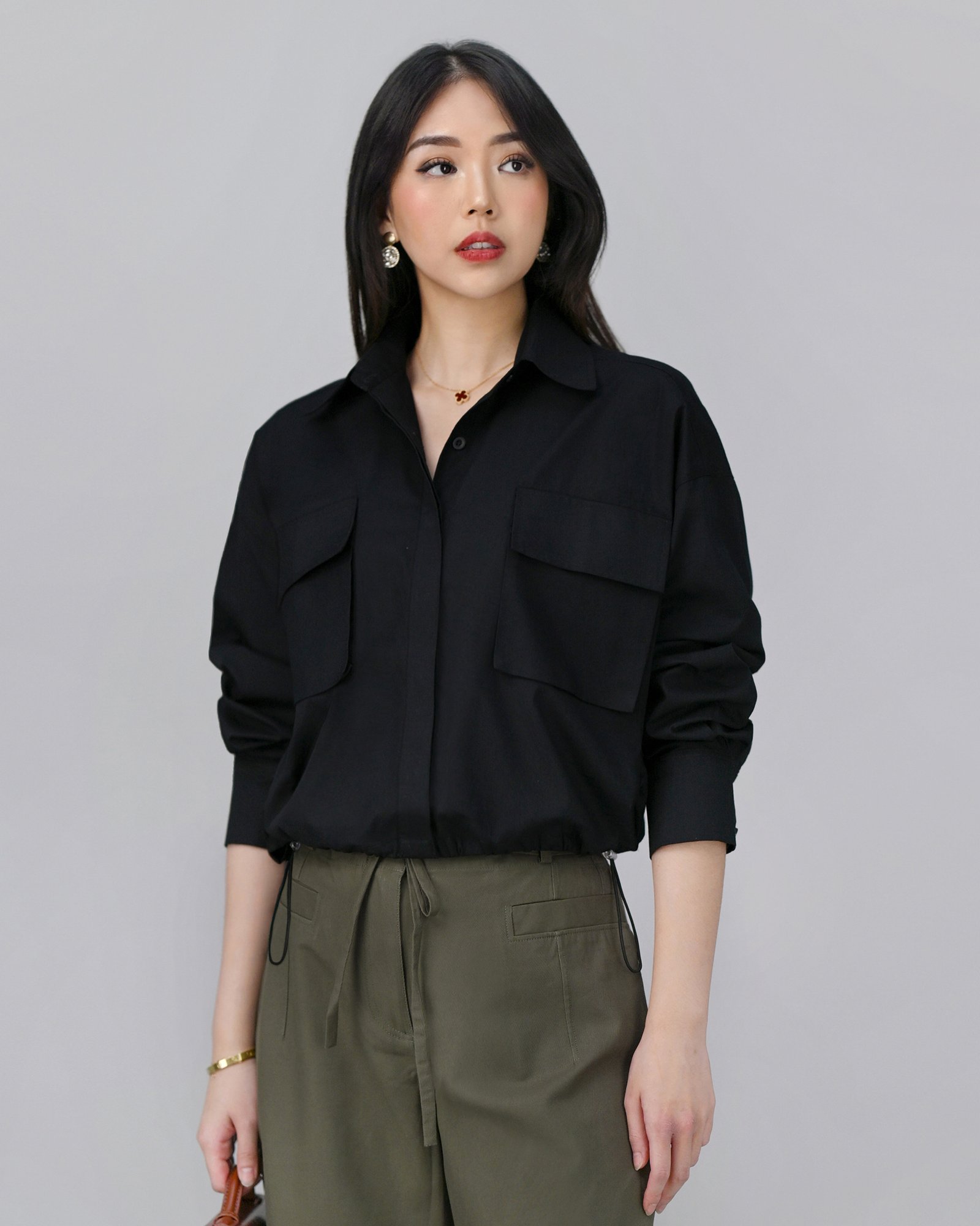 Capri Corliss Unique Shirt - Gambar 5