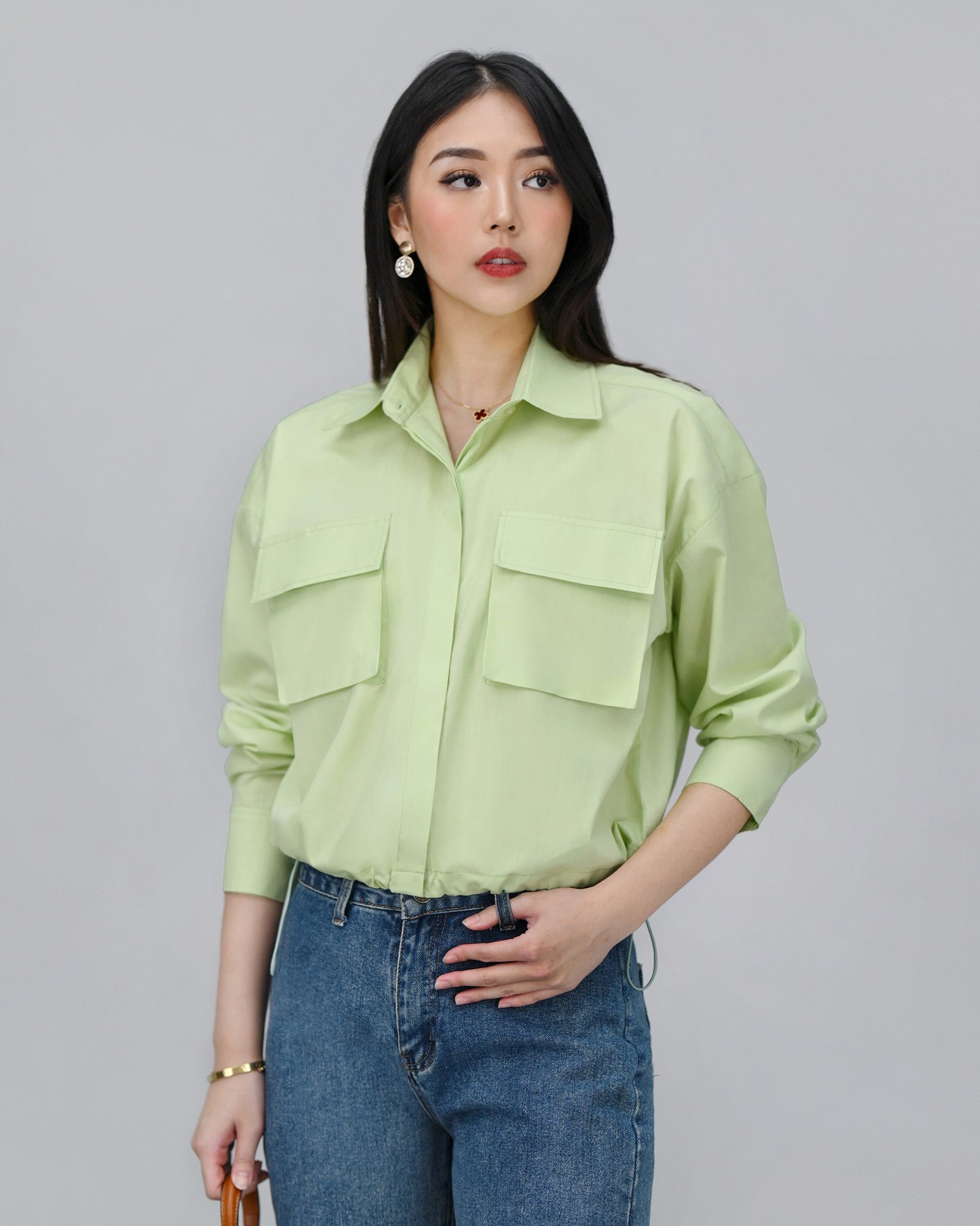 Capri Corliss Unique Shirt - Gambar 3