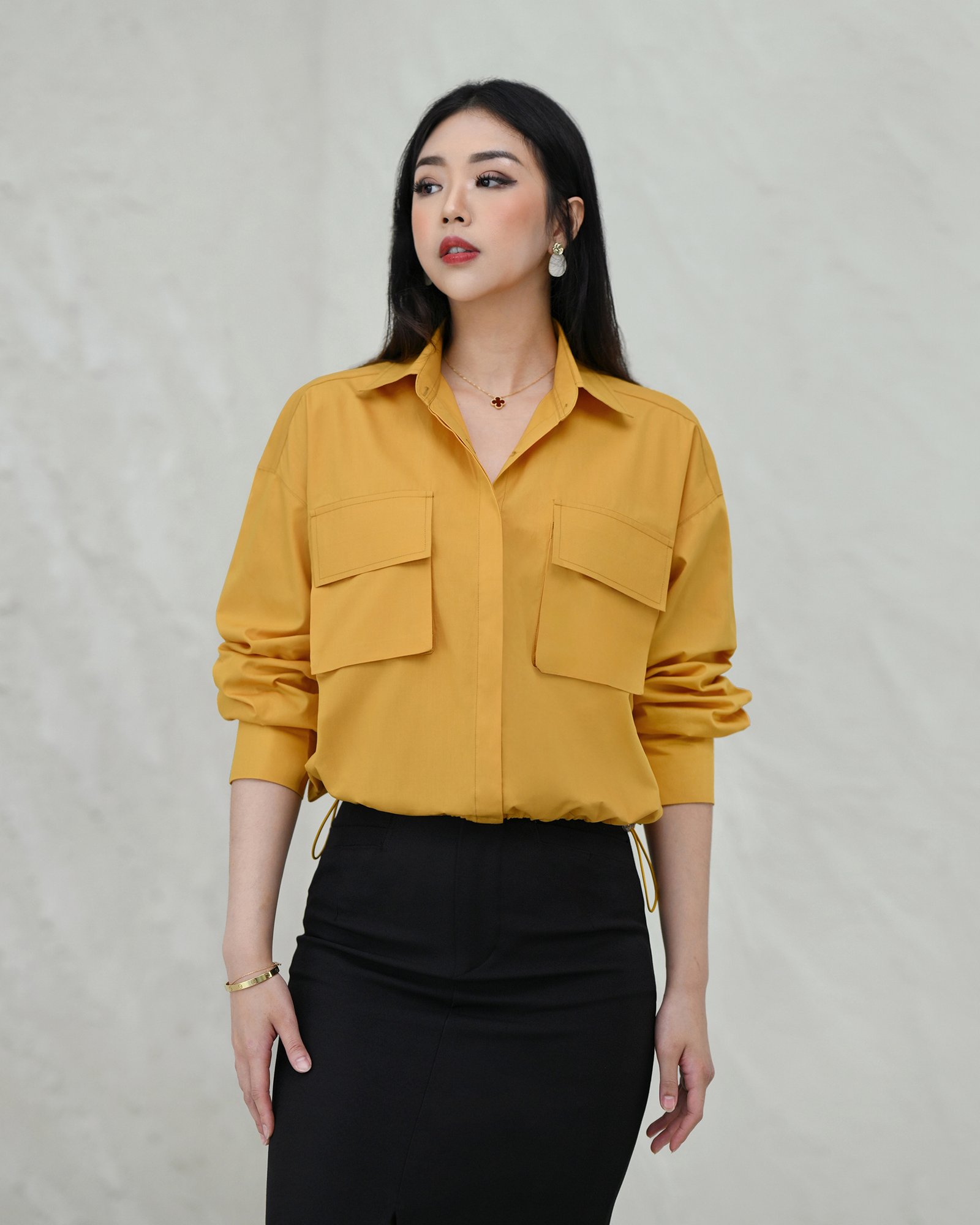 Capri Corliss Unique Shirt - Gambar 13
