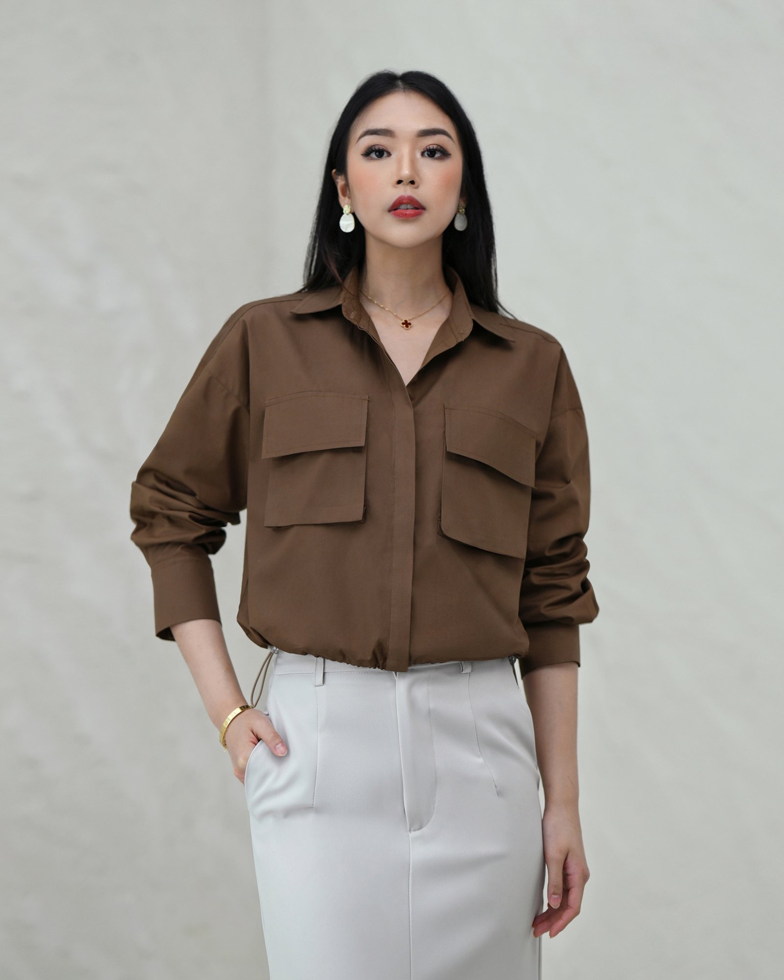 Capri Corliss Unique Shirt - Gambar 14