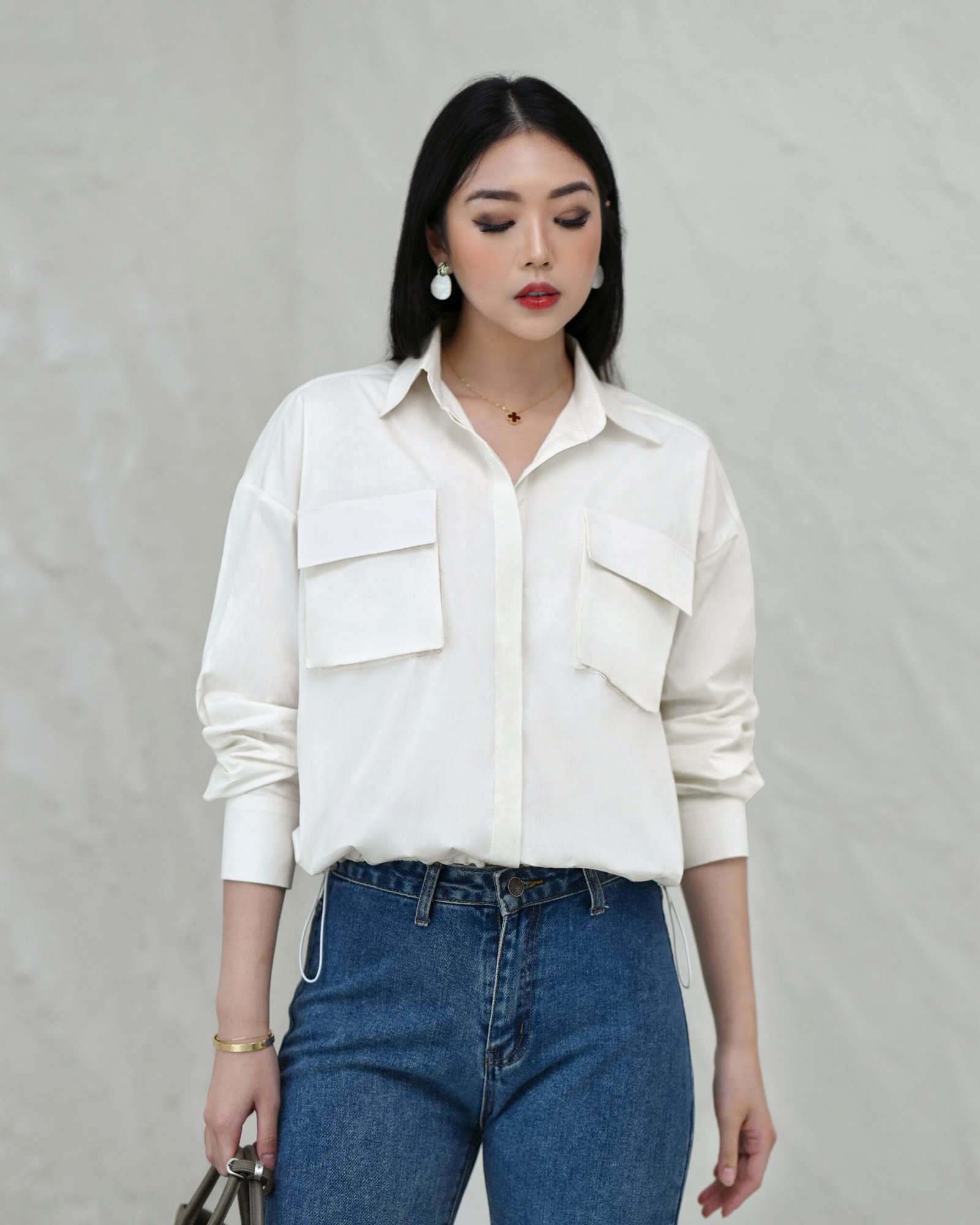 Capri Corliss Unique Shirt - Gambar 15