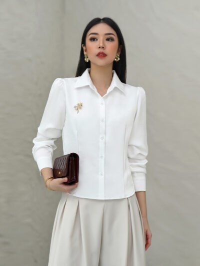 Manhattan in Premium Silk Tebal, Halus Bertekstur dan Anti Kusut - BW (Front Lining)